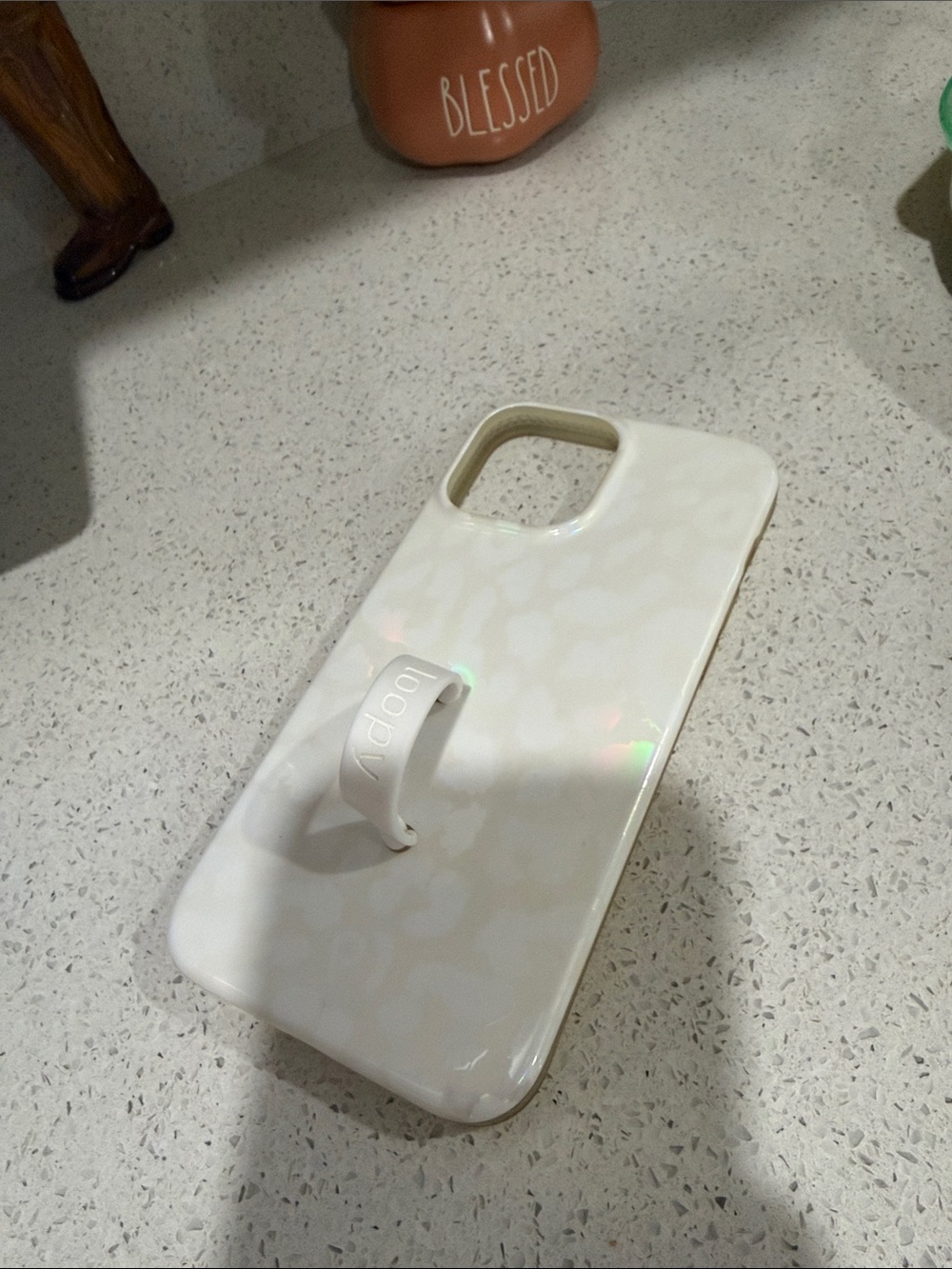 Loopy Case Cream White Leopard-Print Phone Case with Built-In Grip